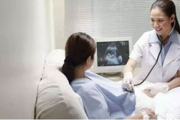 胎儿的去留应该由医生进行综合判断