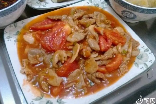 西红柿炒肉片适合孕妇吃