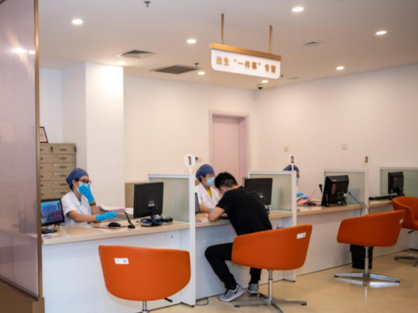 上海生孩子需要几万元