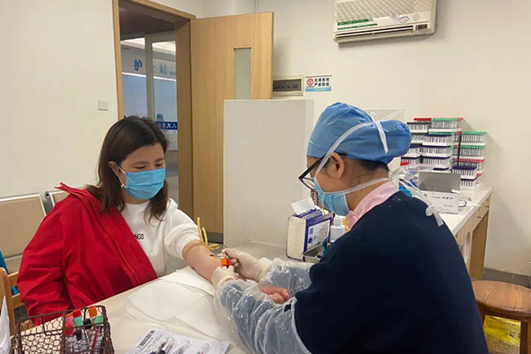 试管前要做抽血检查