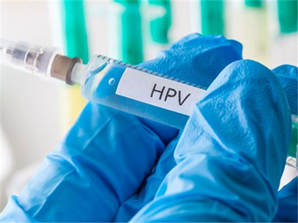 黄牛通过社交平台发布代抢hpv疫苗虚假信息