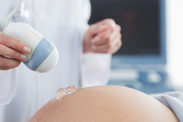 44岁女性怀孕后需要做系统性检查