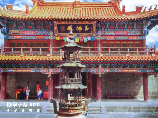 寺庙环境嘈杂不适合孕妇去